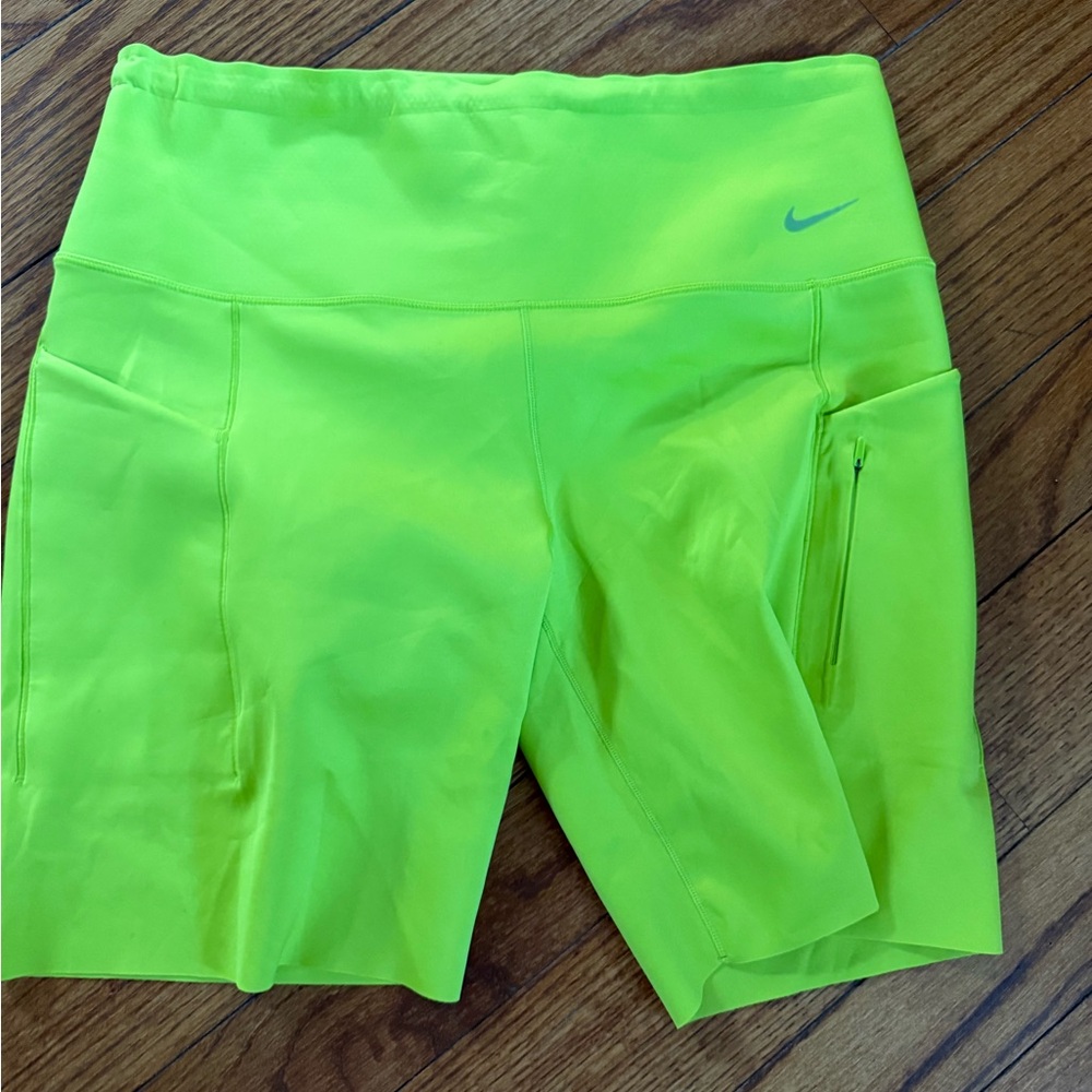 Nike GO Womens Lime Green Biker Shorts. Size XL. NWOT